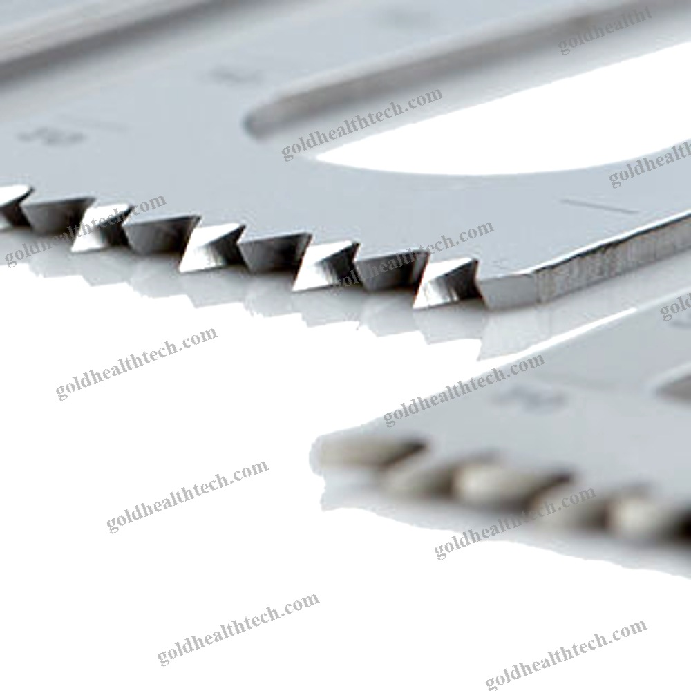 Oscillating Surgical Saw Blade