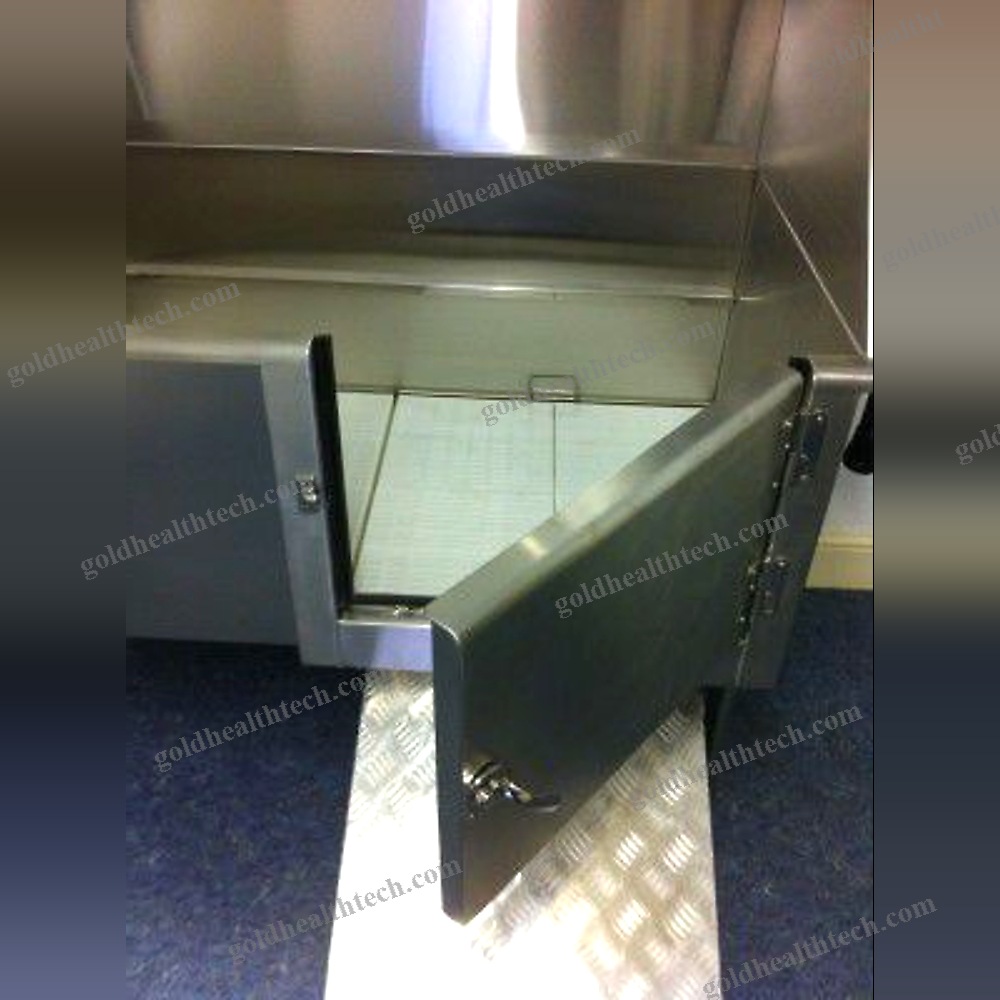 Floor-Mounted Grooming Bathtub