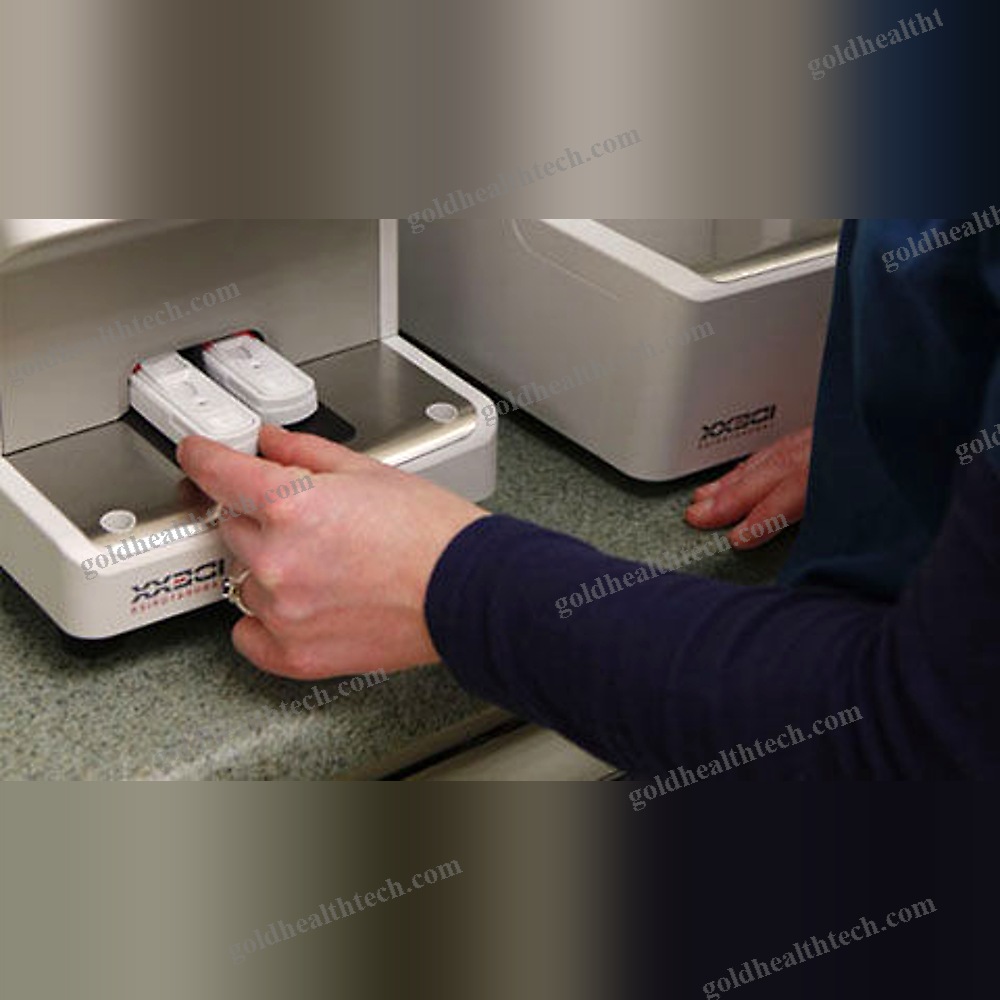 Automatic Immunoassay Analyzer