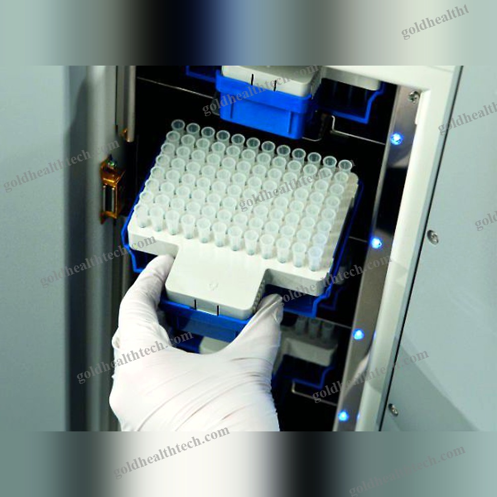 Automated Immunoassay Analyzer